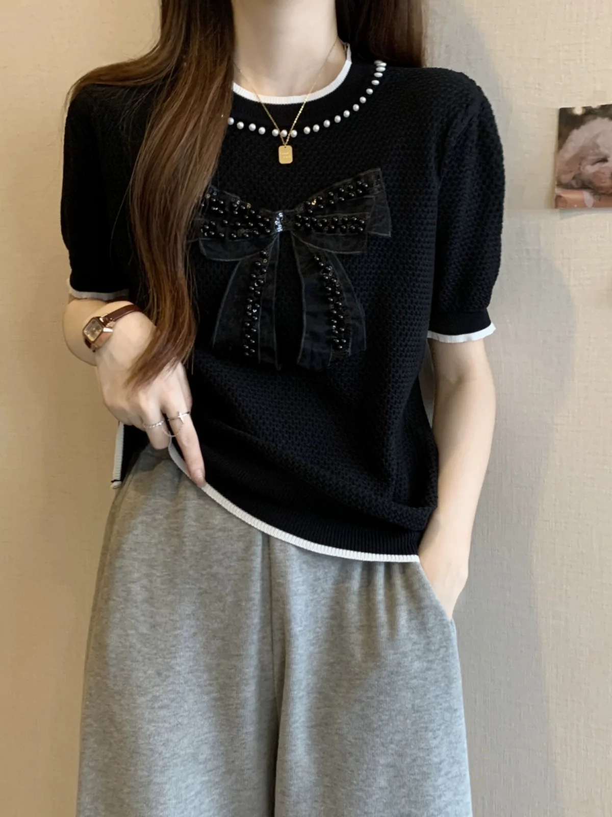 

Women T-shirt 2024 Summer Contrasting Color Bow Design Tshirts Ice Silk Knitwear Jumper Korean Short Sleeve Ultralight A65