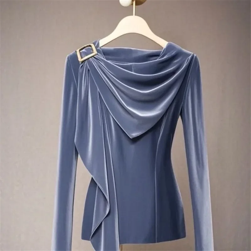 Luxurious Plissé Blouse Top