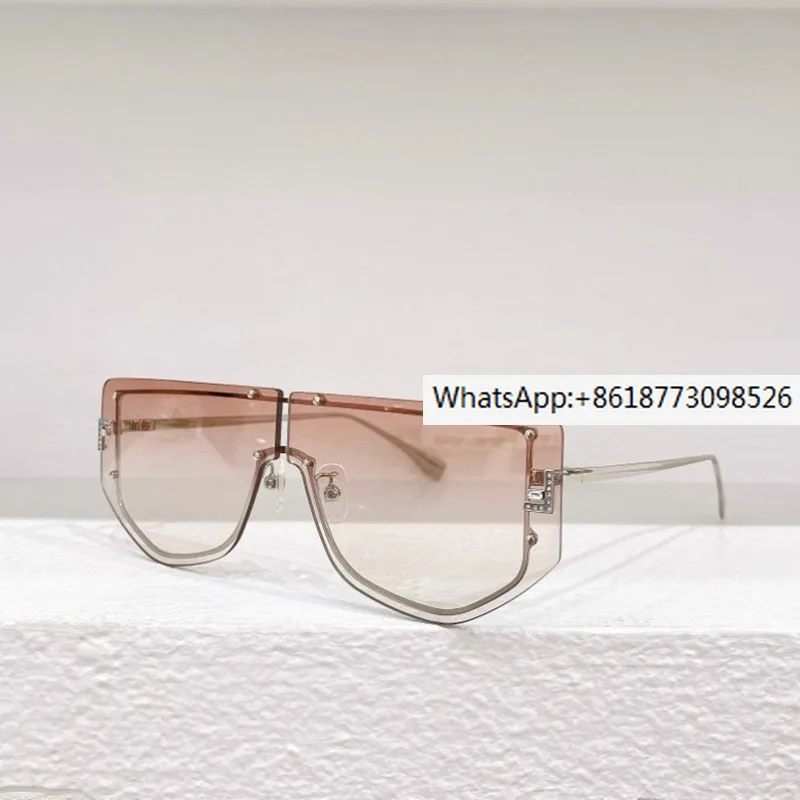 

The latest FE40096I sunglasses, sunglasses, sunscreen, fashionable vintage glasses, personalized and versatile diamond inlay