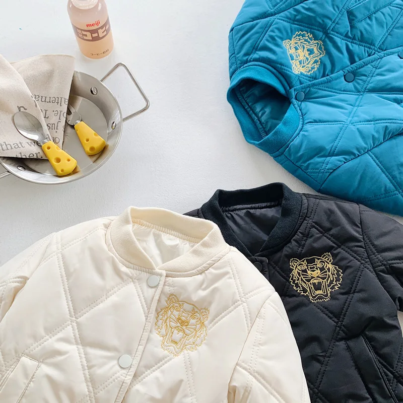 The new 2022 qiu dongthick jacket embroidered coat baby baseball uniform cotton-padded jacket coat to keep warm