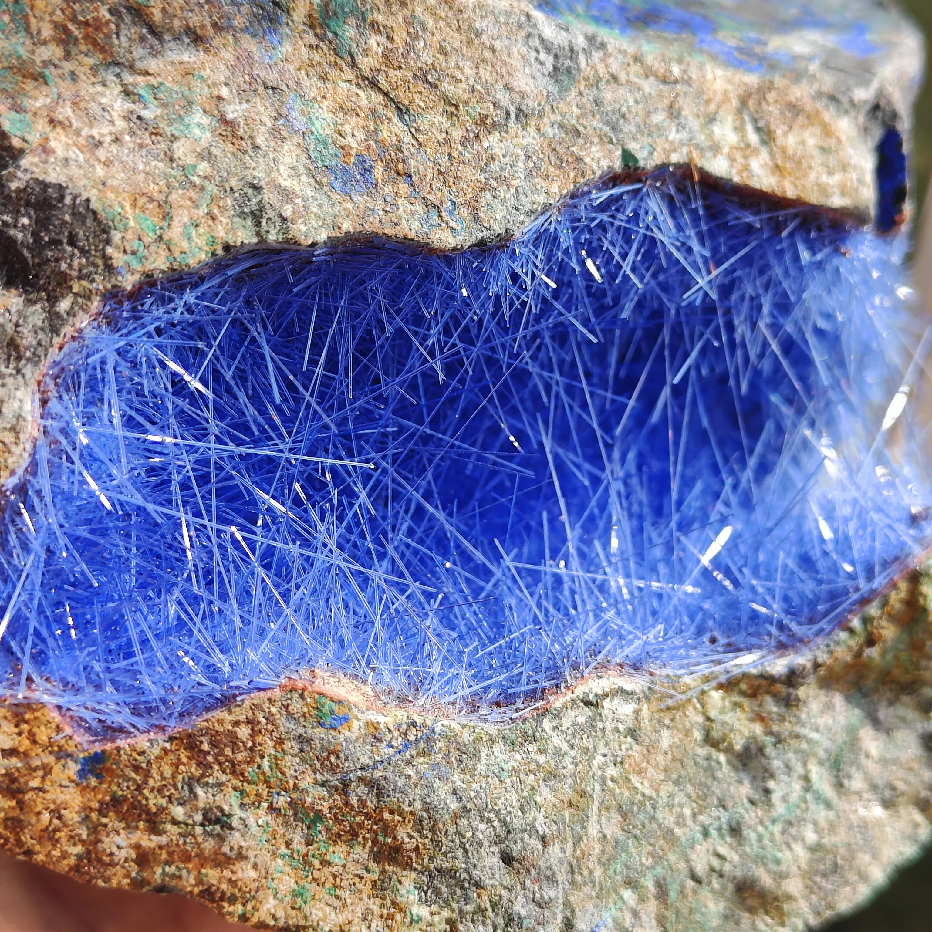 1.2kg 1pcs Natural beautiful Geode Azurite and Malachite symbiotic mineral specimen crystal Stones and crystals Healing crystal 2