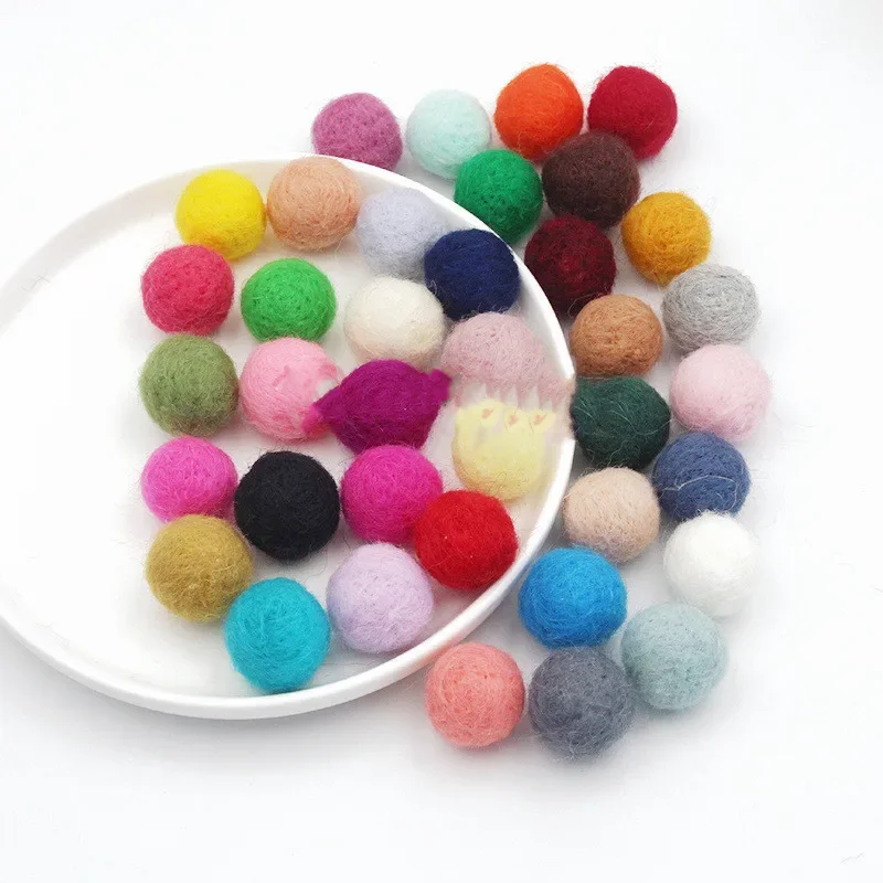 DIY Wool Felt Balls Handmade Felt Craft Supplies Wedding Party Wool Ball Accessories 10pcs 2cm