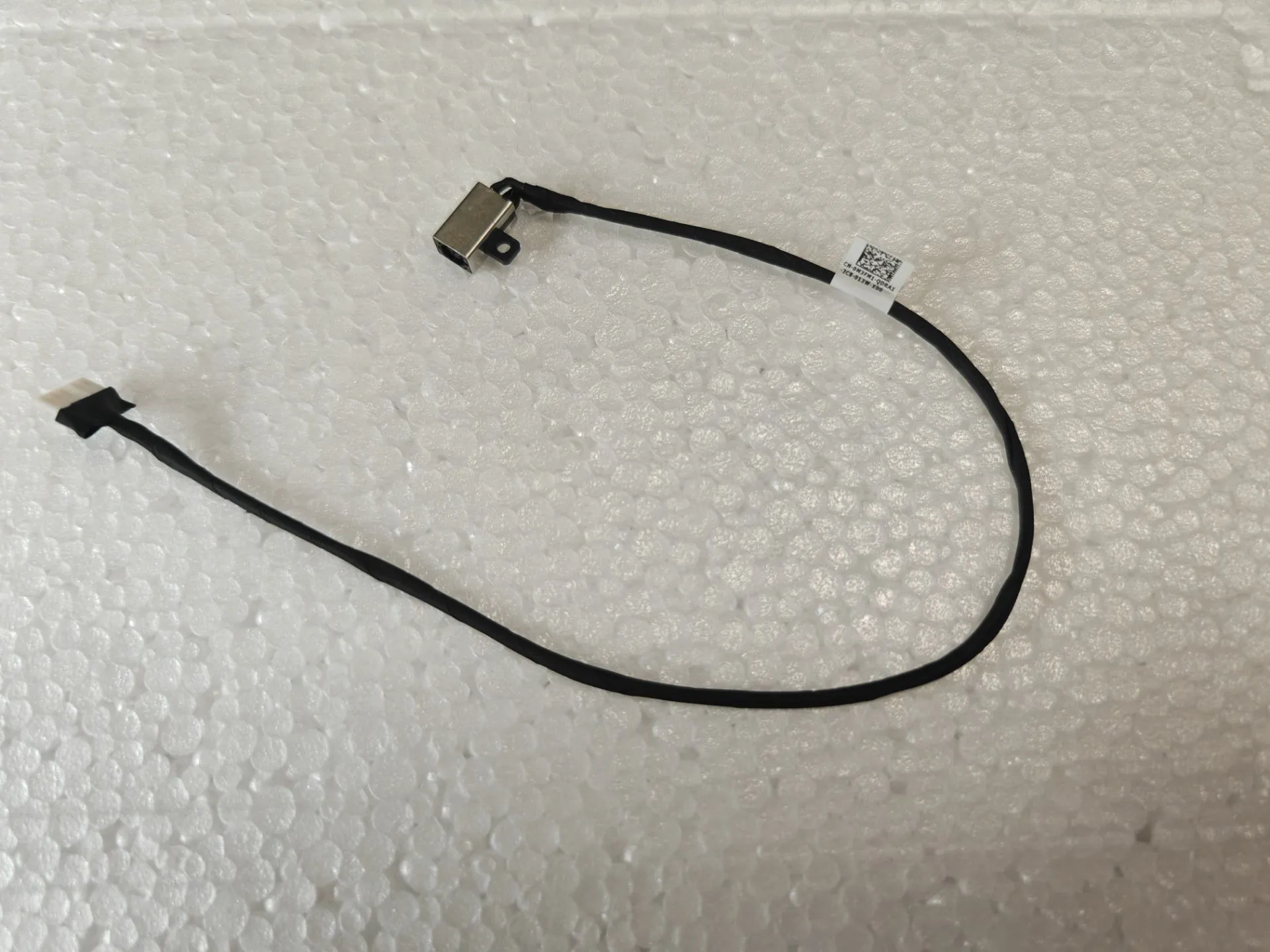 Connecteur Jack D'Alimentation DC Pour PC Portable Dell Vostro 14 V5468 - 28cm