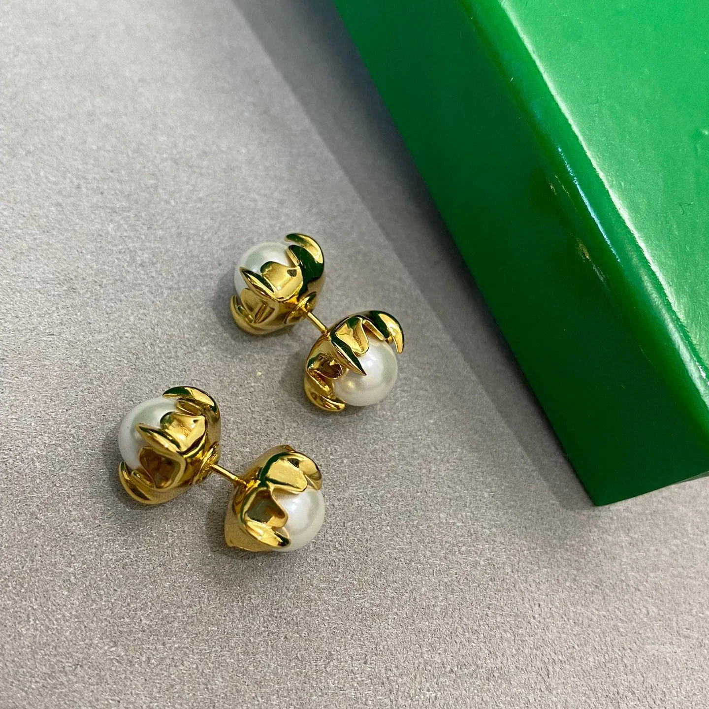 

2024 Fashion Famous Designer Brand Gold Pearl Earrings Women charm Jewelry Trend