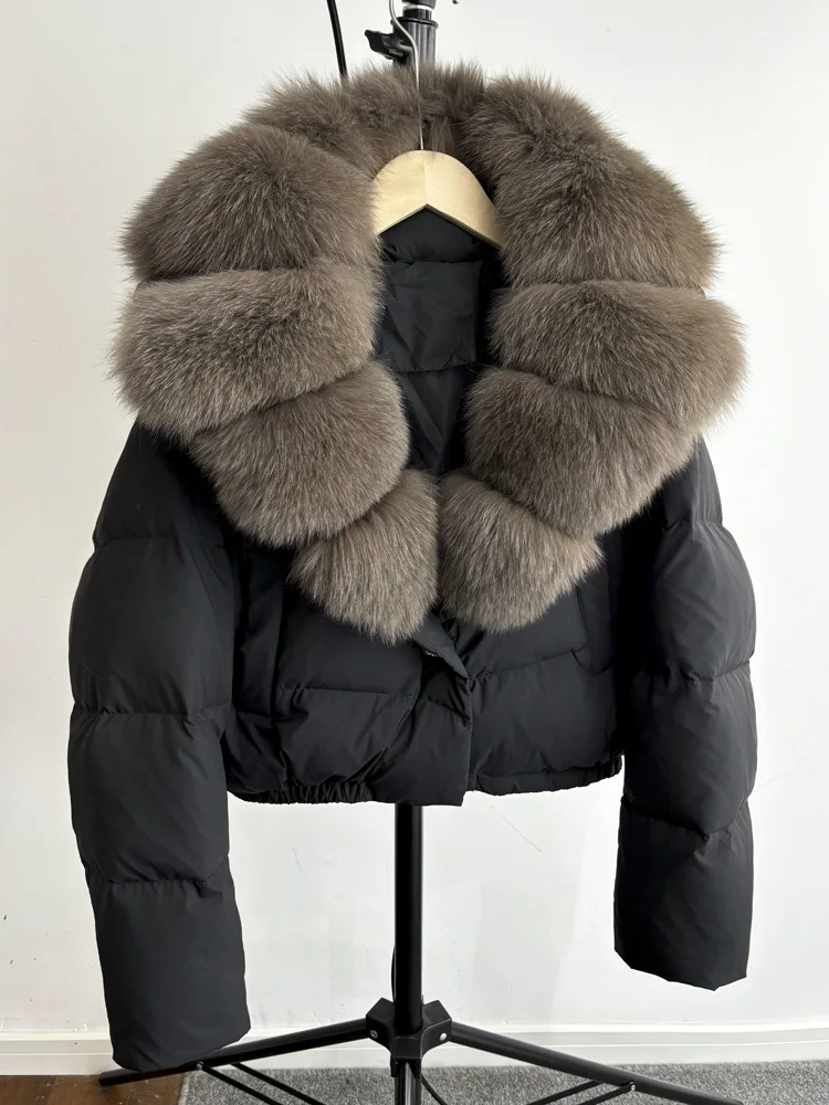 2024 New Winter Big Natural Fox Fur Fluffy Puffer Coat Women Button Warm 90White Duck Feather Down Short Jacket Waterproof Parka 4