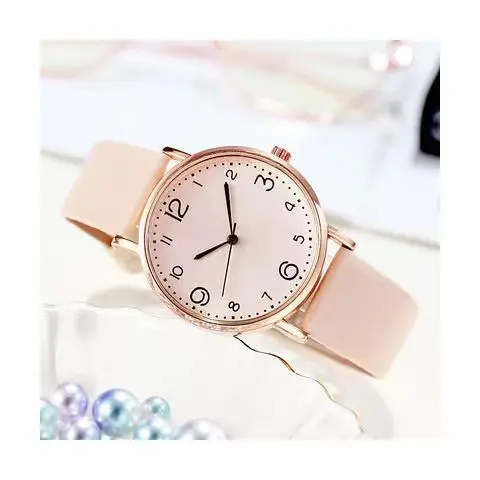 

2023 Classic Fashion Women Men Quartz Watch Mens Women Watches Luxury Retro Big diamond Wristwatches