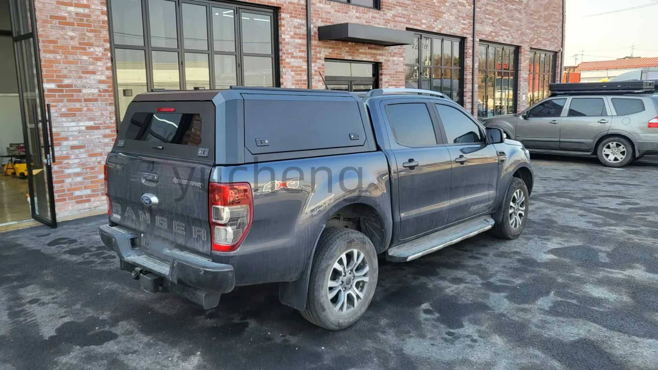 Truck topper Pickup For 2012- FORD RANGER Steel Canopy with Lift-Up Side Windows