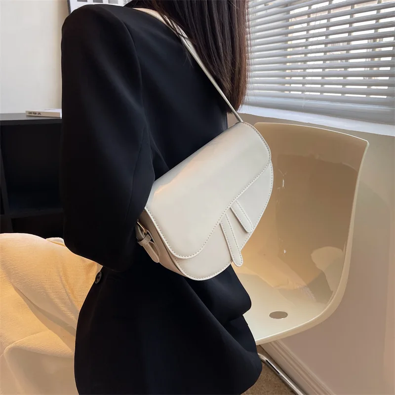 Fashion Saddle Bag New Small Shoulder Bags Women 2023 High Quality Solid PU Leather Crossbody Female Luxury Messenger Bag BM107
