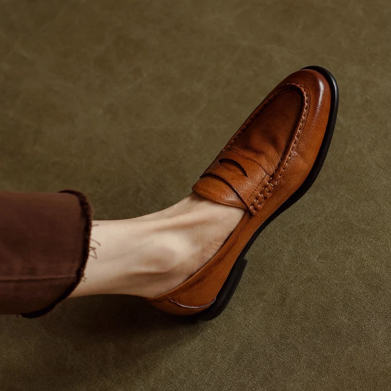 

Spring and Autumn New Women's Shoes Soft Cowhide Deep Mouth Round Head Retro Flat Shoes