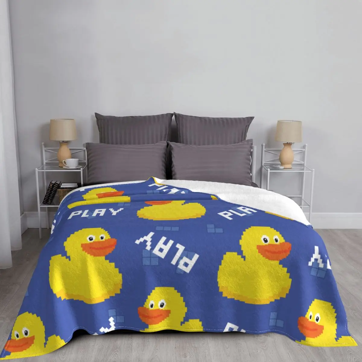 Little Cute Duck Pattern Cartoon Blanket Fleece Decoration Multifunction Lightweight Throw Blanket for Bed Travel Be
