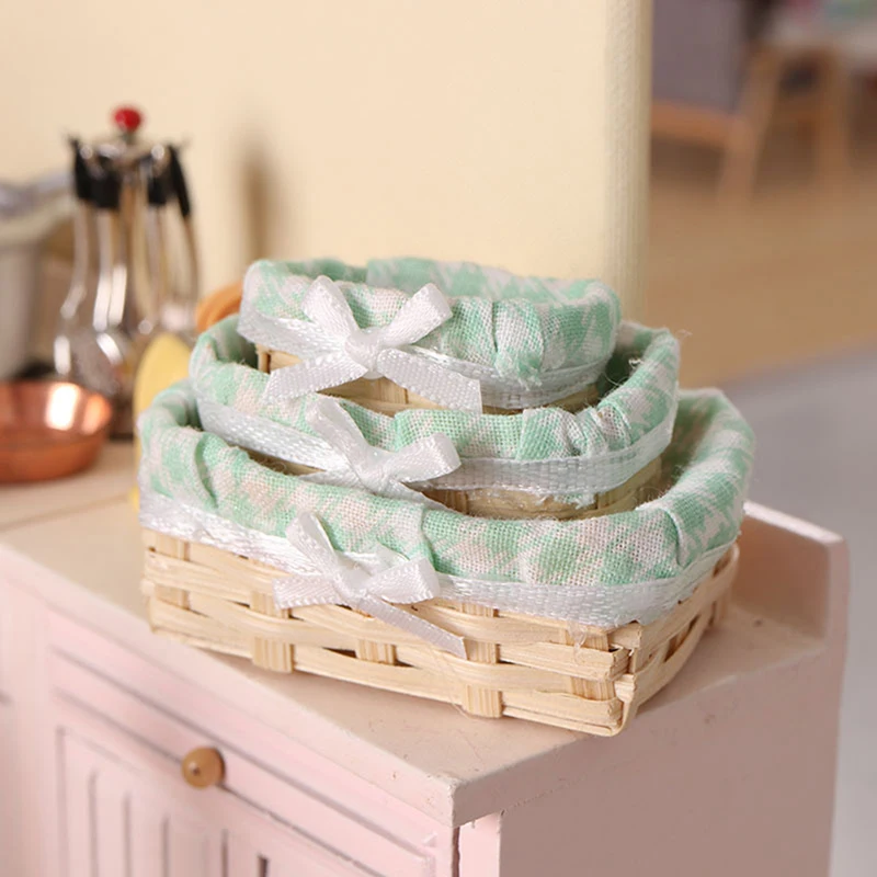 

1:12 Dollhouse Mini Gingham Storage Basket Vegetable Food Picnic Basket Model Kitchen Storage Accessories For Doll House Decor