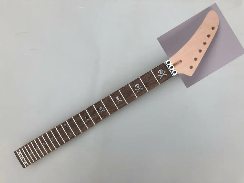 

Yinfente Maple Guitar Neck Rosewood Fretboard 22fret 25.5inch Skull Inlay Reversed Head