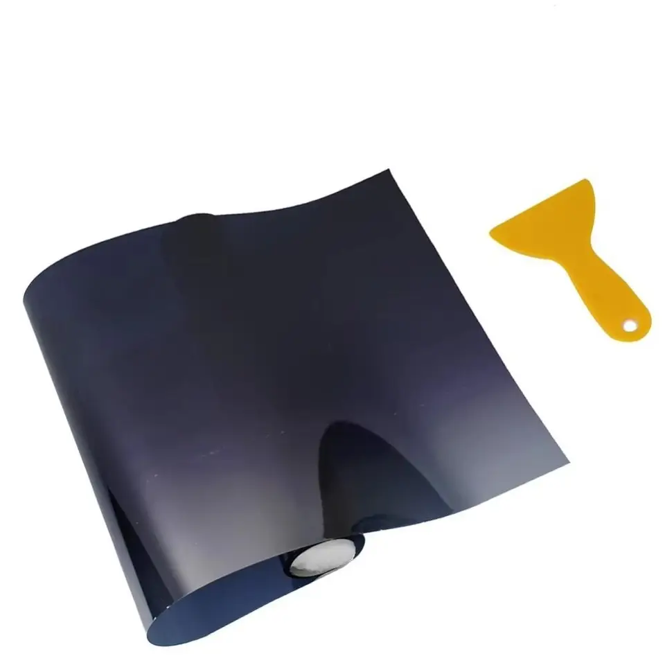 Pellicola Oscurante Auto AOWINHIT 20x150 Cm - Striscia Visiera Parabrezza Con Raschietto Incluso