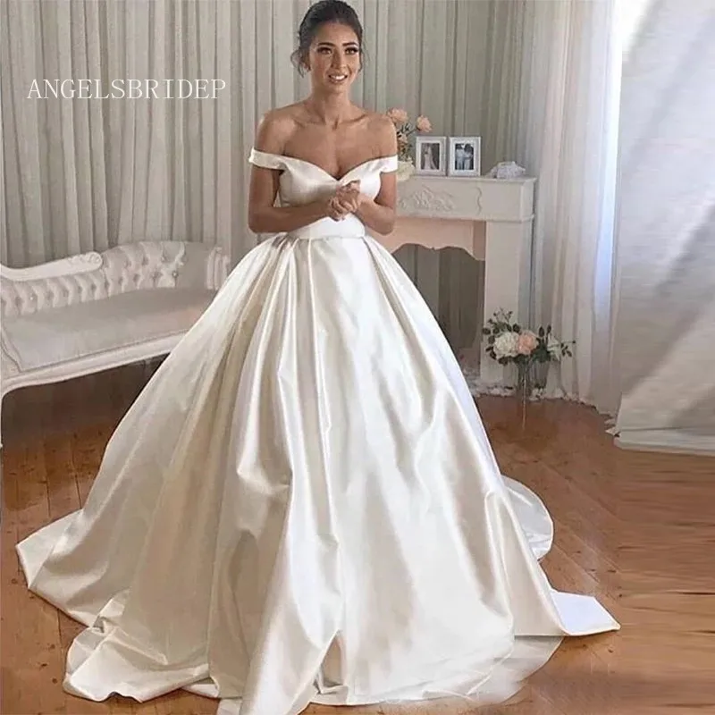 

ANGELSBRIDEP Elegant Off Shoulder Ball Gown Wedding Dresses Satin Court Train Buttons Back Bridal Dresses Robes De Mariée