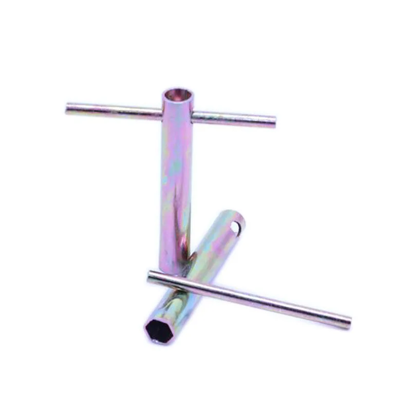 Chiave per candele con impugnatura a cacciavite. Dimensioni: 13 x 19 mm
