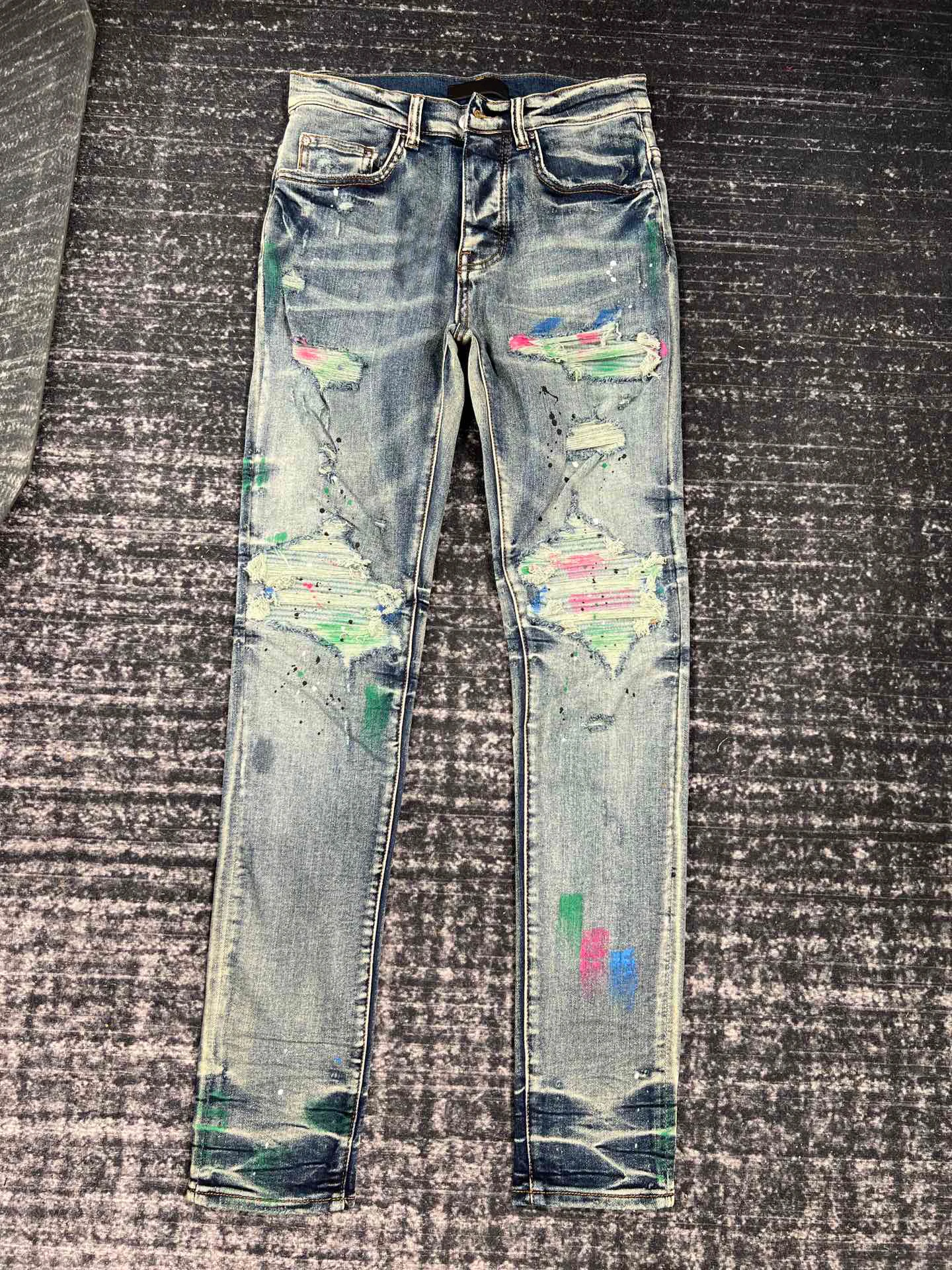 

High-end customization Blue Ripped Patch Colored Graffiti Slim Fit Small Feet Jeans Man