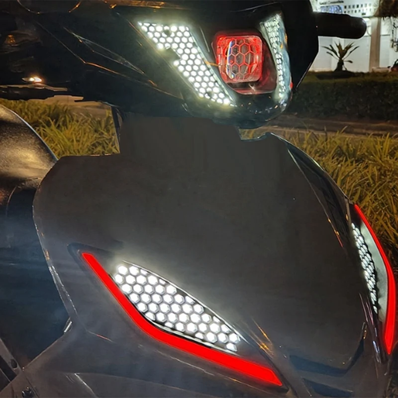 

Motorcycle Headlight LED Running Lights Fairing 12V 25W For Yamaha LC135 V1 135GP Head Light Lamp Mask Lens Cover