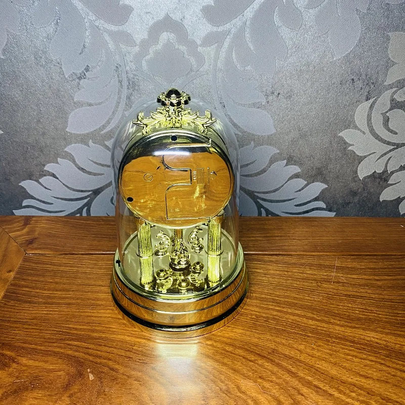 Luxury Gold Table Clock Silent Desk Clocks Desktop Watches Antique Clock Vintage Bedside Bedroom Living Room Rotating Ornaments