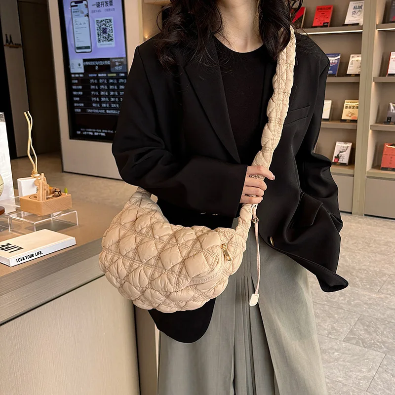 Korean Ruched Solid Underarm Bag Plaid Quilted Women Small Handbag Bubble Embroidered Ladies Shoulder Bag Winter Cotton Tote Bag