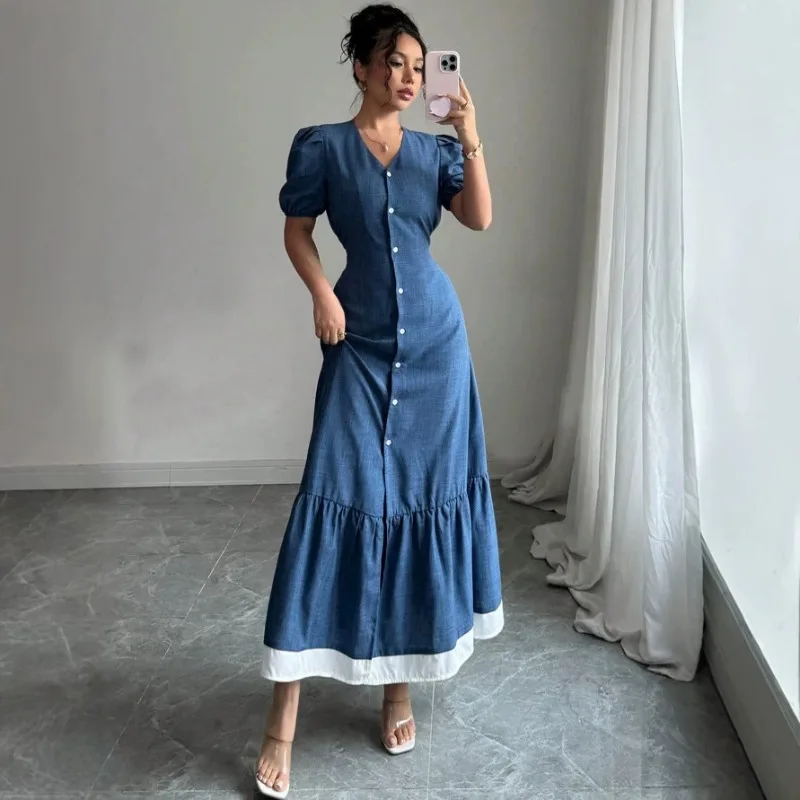 Elegantes Damen-Maxikleid mit Schlankheits-Effekt, Sommerkleid mit V-Ausschnitt, Puffärmeln, Einreiher, Bindegürtel vorne, Rüschensaum, Lässiges Maxikleid