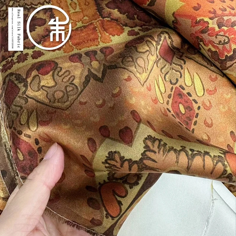 

High Quality 40momme Heavy Satin Yellow with 100% Real Silk Designer Cloth Gambiered Guangdong Silk Chinese Style Fabric