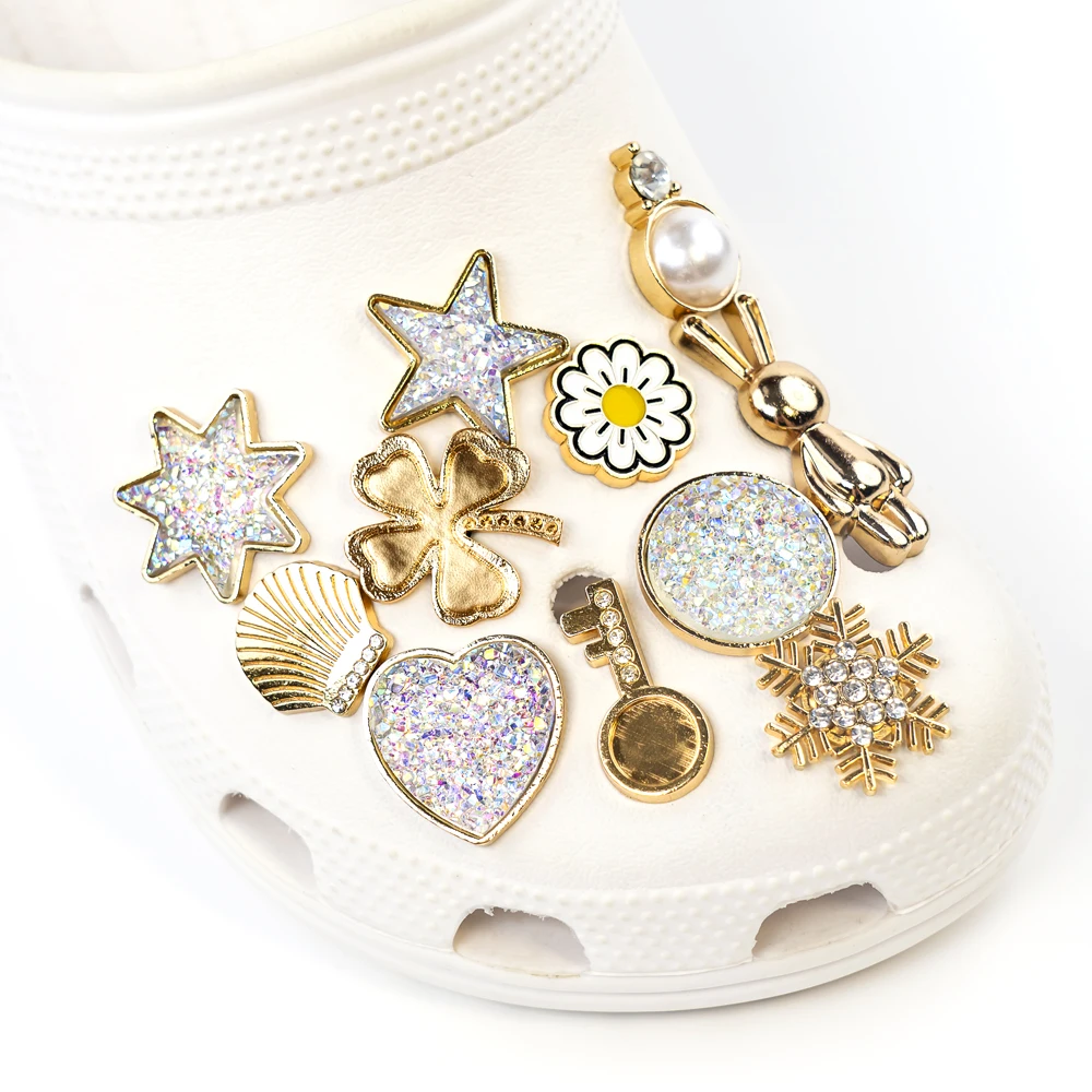 1PCS Four leaf Clover Flower Clog Pins Pentagram Heart Bling Shoe Charms Accessories Shells Rabbits Metal Shoe Decoration