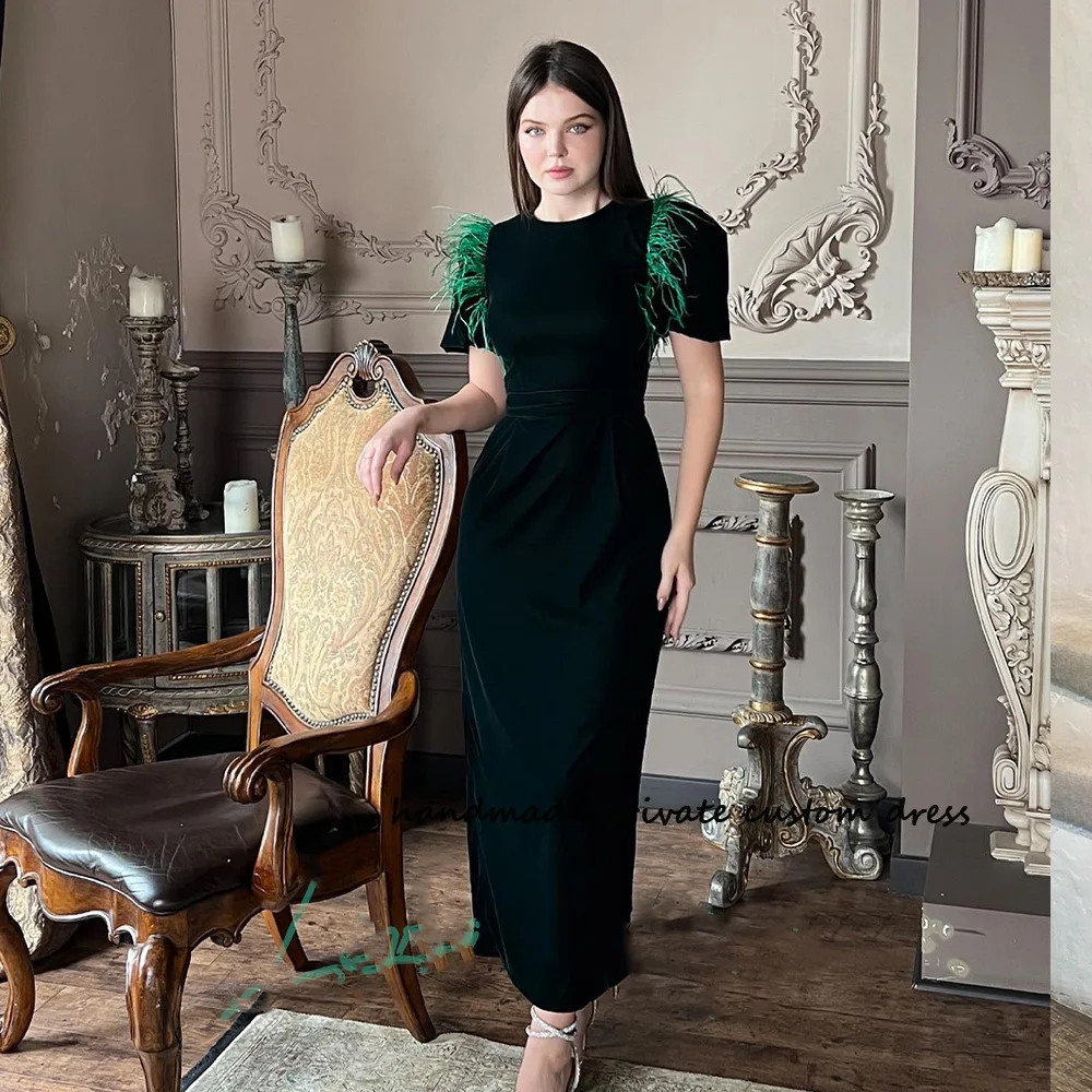 

Black Velvet Mermaid Evening Dresses Green Feather Short Sleeve Elegant Saudi Arabic Prom Party Dress Ankle Length Formal Gowns