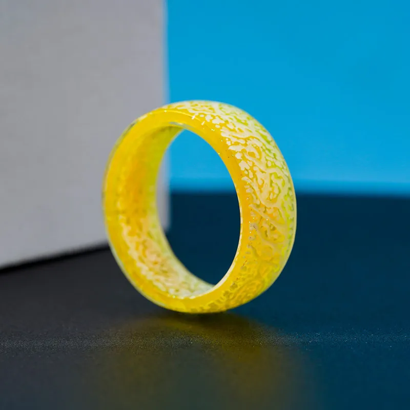

New Yellow-White Color Changing Ring Luminous Couple Ring Cool Luminous Cracked Ring Jewelry Christmas Party Gifts Dropshipping