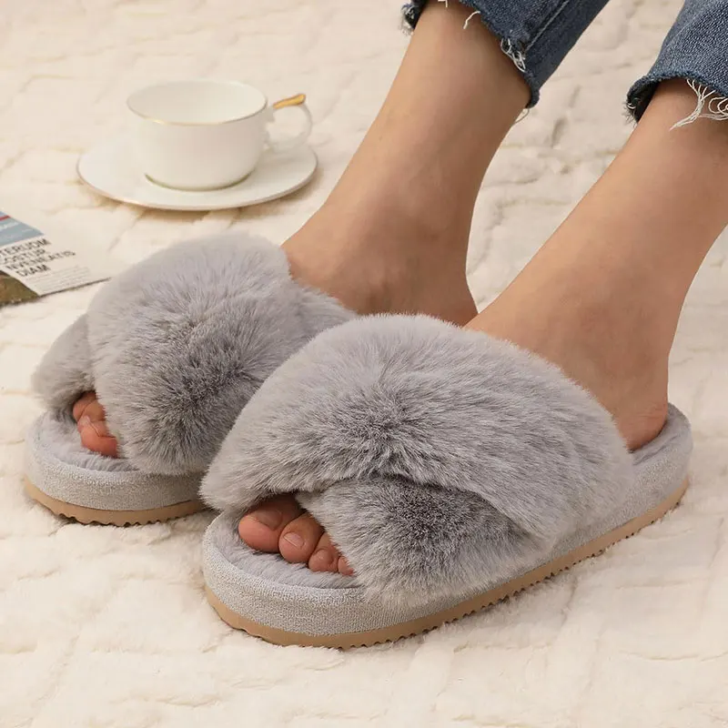 

Comwarm Winter Warm Plush Slippers For Women New Fashion Open Toe Comfort Fuzzy Slippers Indoor Fluffy Soft Furry Home Slippers