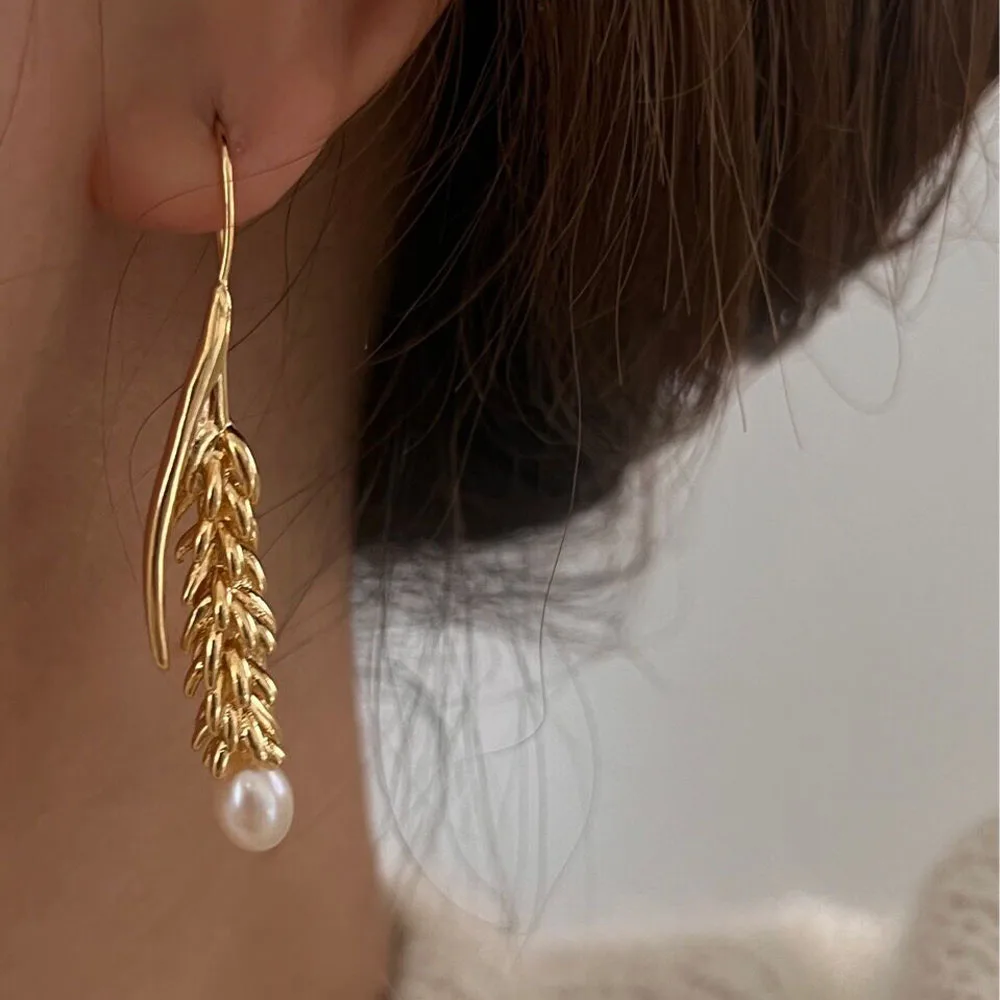 

Gold Dangle Threader Earrings 18K Gold Plated Pearl Drop Earring Vintage Jewelry for women