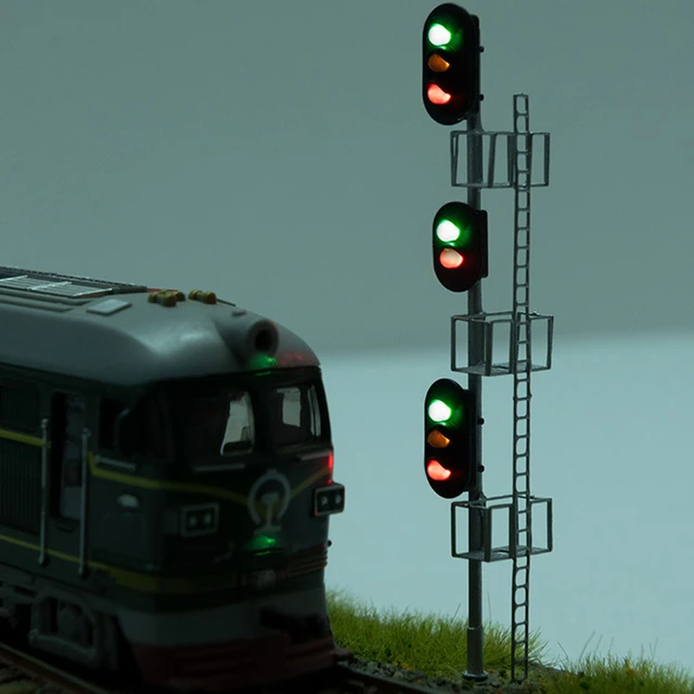 1:87鉄道列車交通ライト道路標識停止鉄道ミニチュアstreeランプ 