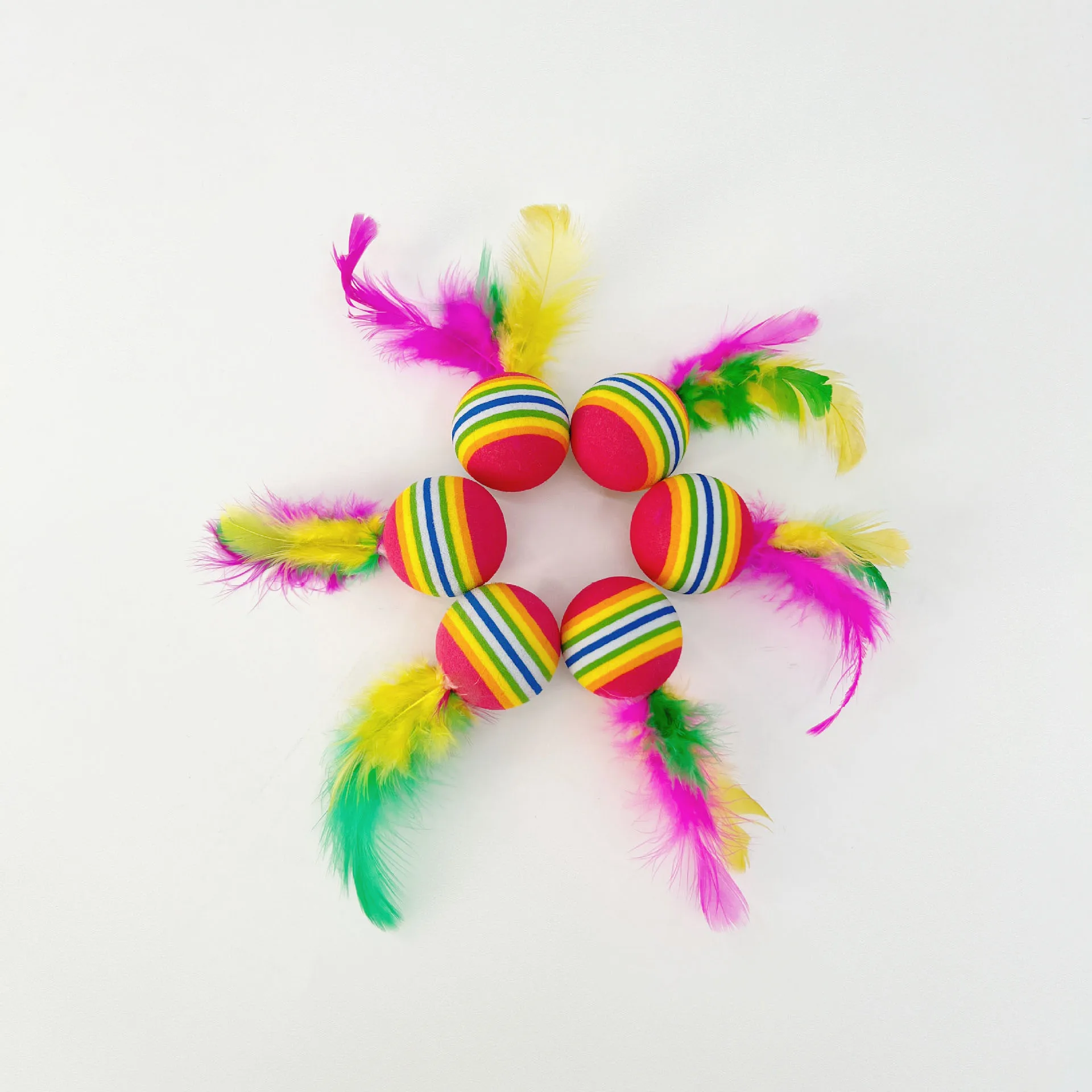 

Оптовая продажа, искусственный смешной Радужный поезда, мячик, котенок, красочная игрушка, игрушка для кошек, жевательная игрушка с перьями, мяч для чистки зубов