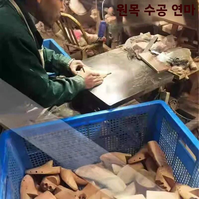 조절 가능한 원목 연꽃나무 신발 히트리, 구김 방지 및 변형 방지, 가정용 신발 관리 제품, 신발 라스트