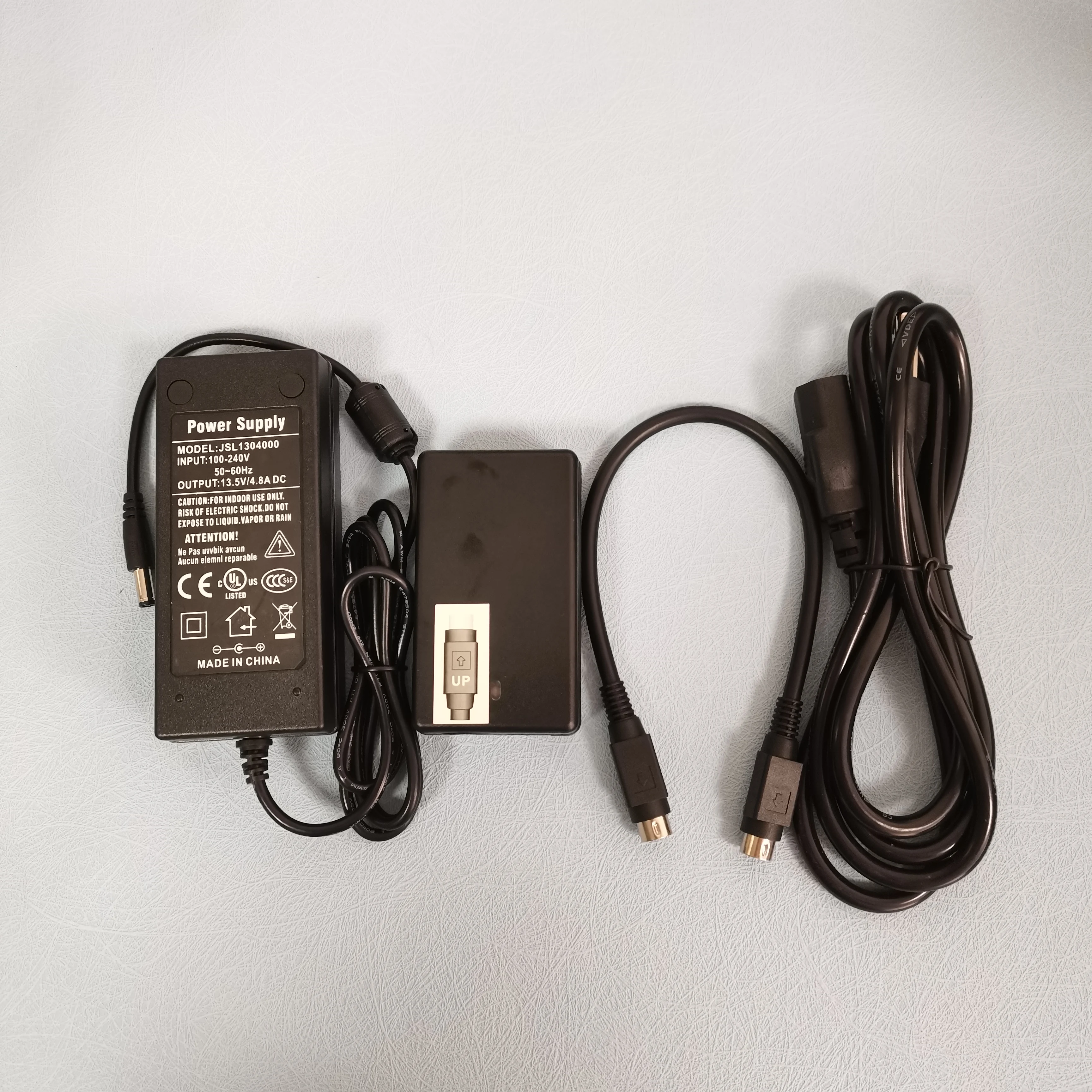 Free Shipping Universal Power Charger for Signal Fire Optical Fiber Fusion Splicer