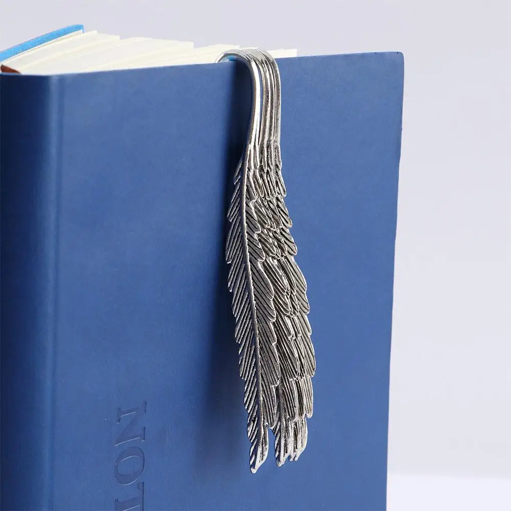 Metal Book mark Luminous Reading Feather Bookmark Bookmark Pendant 12 Constellation Noctilucent