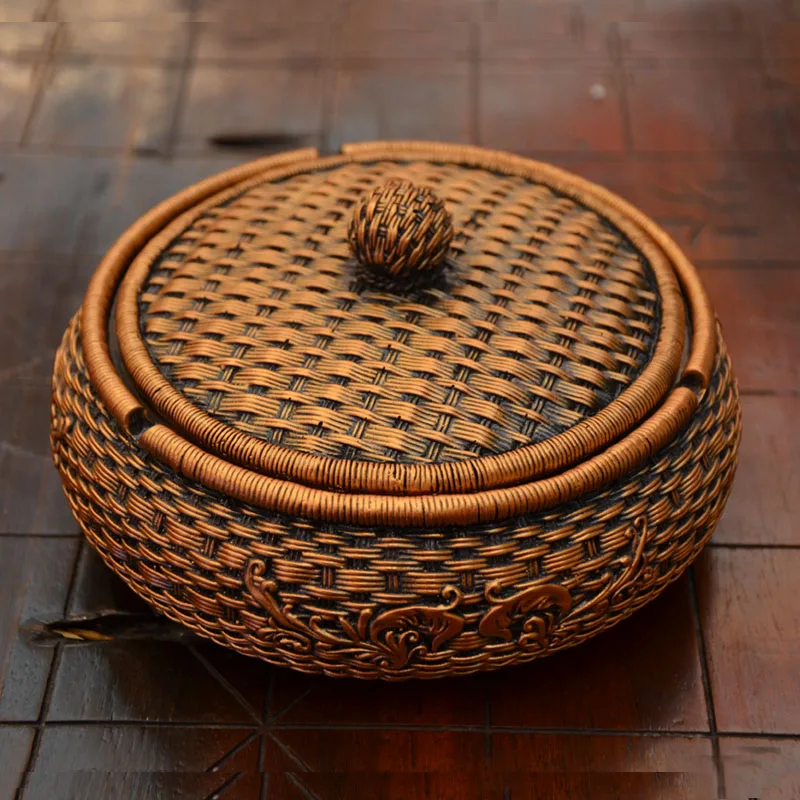 

Chinese style creative retro relief large straw basket ashtray with cover custom simple home boyfriend trend gift