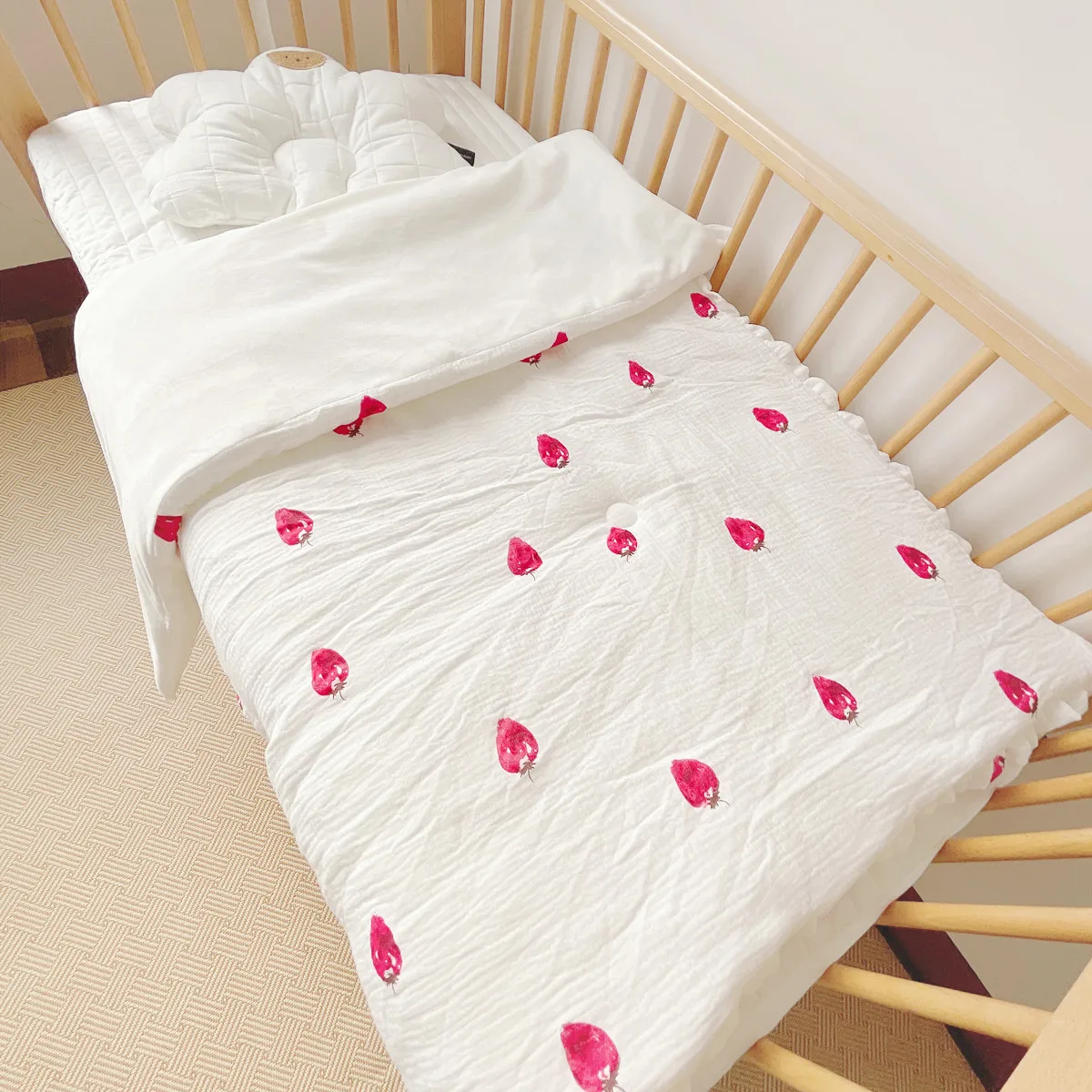 Yuan Frost baby bear quilt six layers of crepe seersucker thick spring and autumn and winter quilts air conditioned by four seas