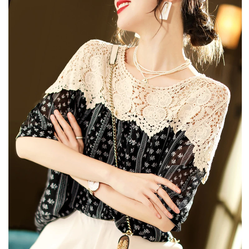 

Elegant Lace Summer Print Blouse Loose Women Hollow Crochet Splice Sexy Shirt Lady Casual Short Sleeve O Neck Tops Female 27262