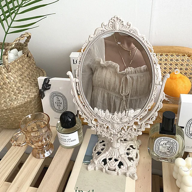 Miroir de maquillage de forme narvintage, miroir de maquillage de style européen, outil de maquillage de bureau à rotation à 360 °, décoration d'intérieur résistante 1