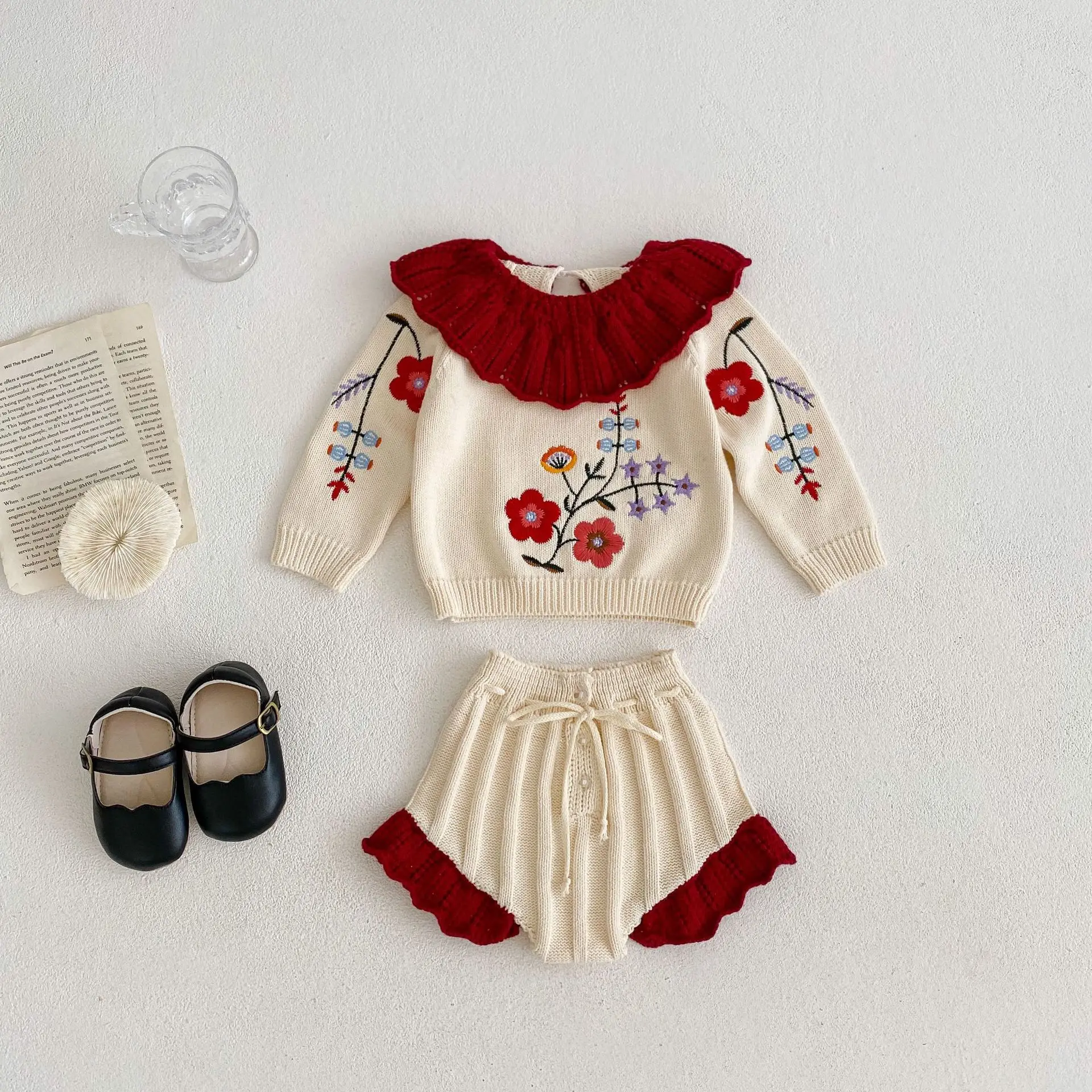 

2023 Autumn New Baby Girl 2PCS Clothes Set Knitting Fashion Embroidered Ruffle Collar Top Lace Pants Suit Toddler Girl Outfits