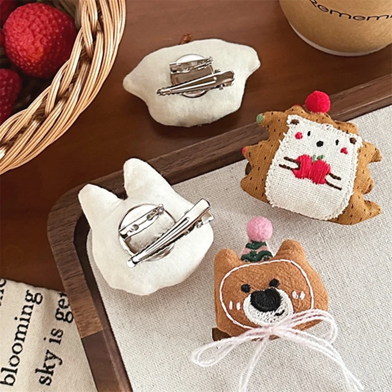 Kawaii Cartoon Bear Brooch For Clothes Badge Pins Cute Backpacks Girls Hair Clips Decoration Accessories Fabrics Jewelry Gifts