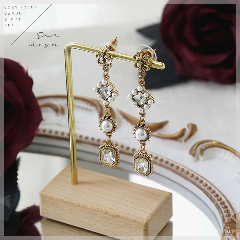 

Holder Jewelry Storage Rack Jewelry Shooting Display Props Earring Hanger Earring Rack Jewelry Display Stand Jewelry Rack