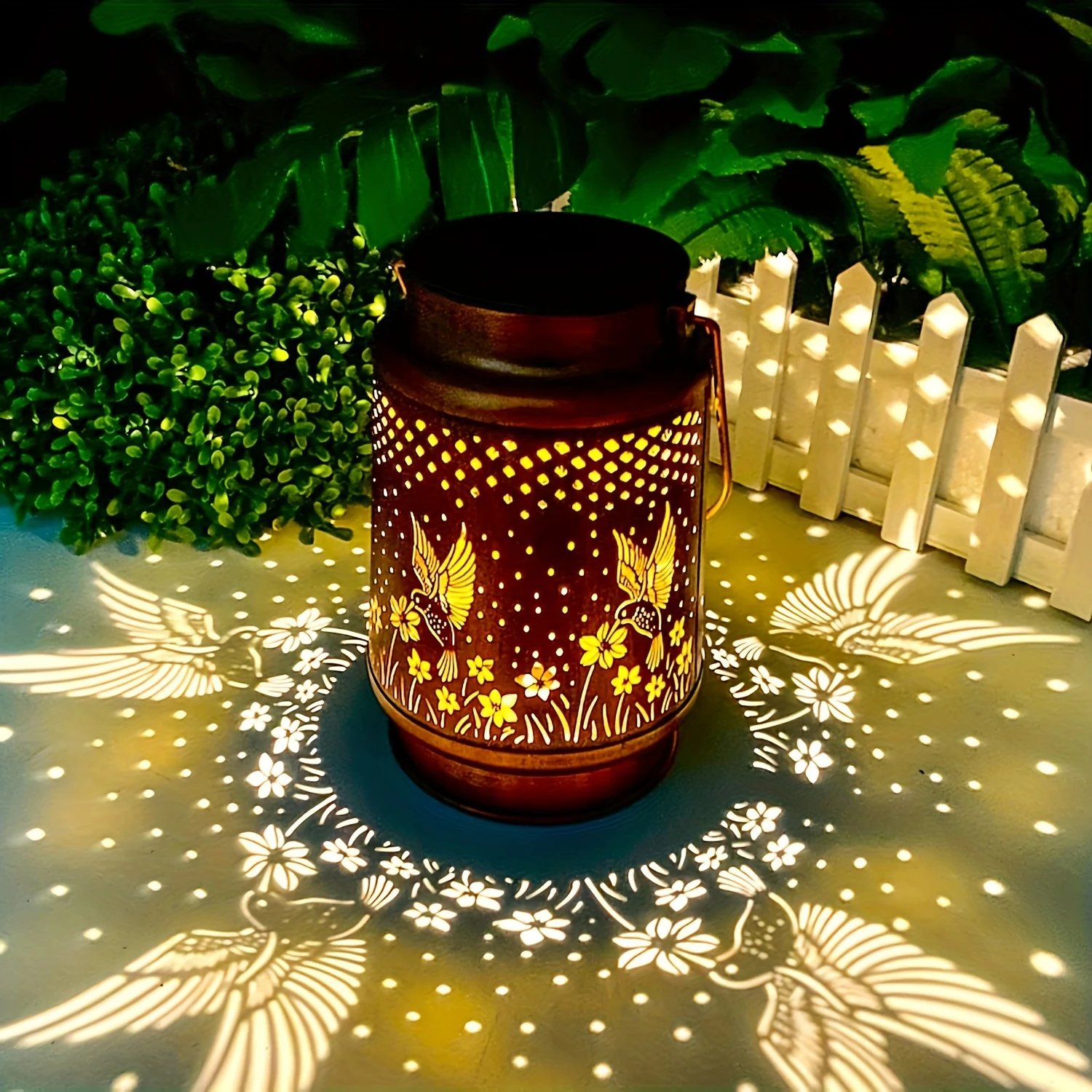 1PC Iron Solar Lantern Outdoor, Solar-Powered Garden Light for Pathway/Patio, Decorative Weatherproof Lighting
