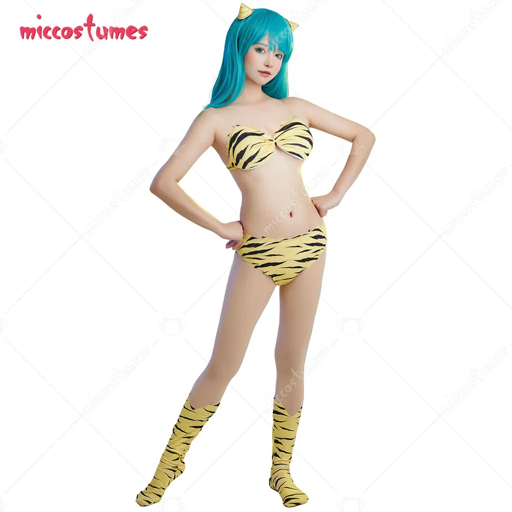 Frauen Lum Cosplay Bikini Badeanzug Set mit Haar-Accessoire und Socken 10