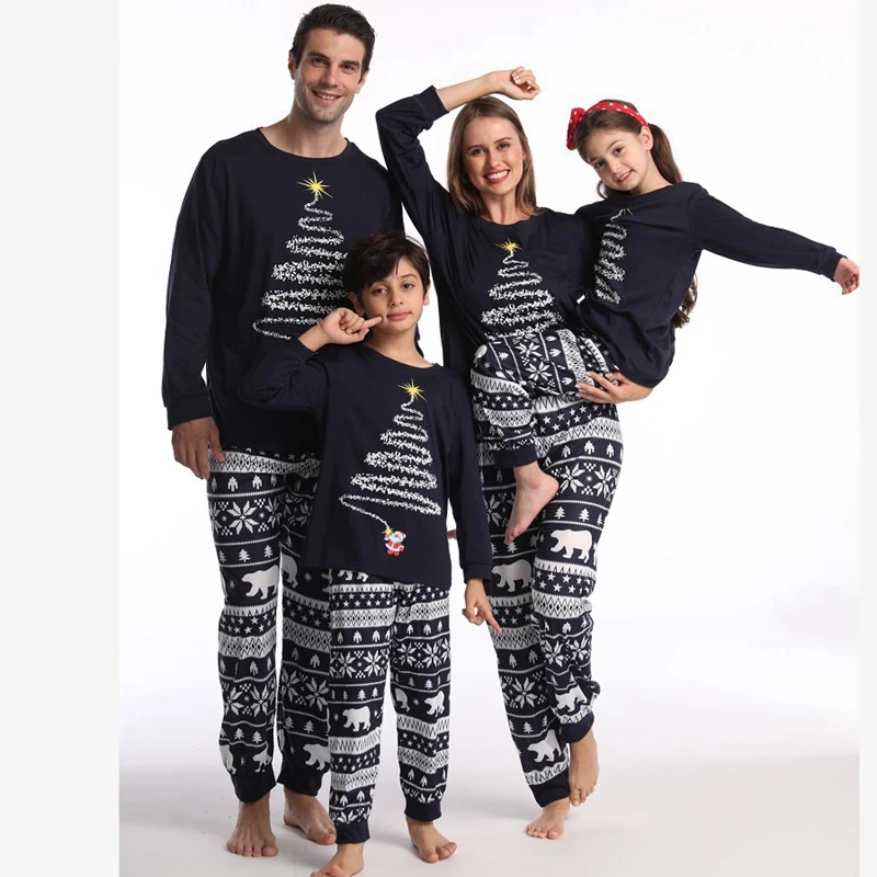 thumbnail image 5 of Conjunto de pijamas navideños a juego para toda la familia, estampado de fuegos artificiales, ropa de casa para mamá, papá y niños, ropa de dormir cálida y suave, mameluco para bebé y perro, aspecto n, 5 of 5