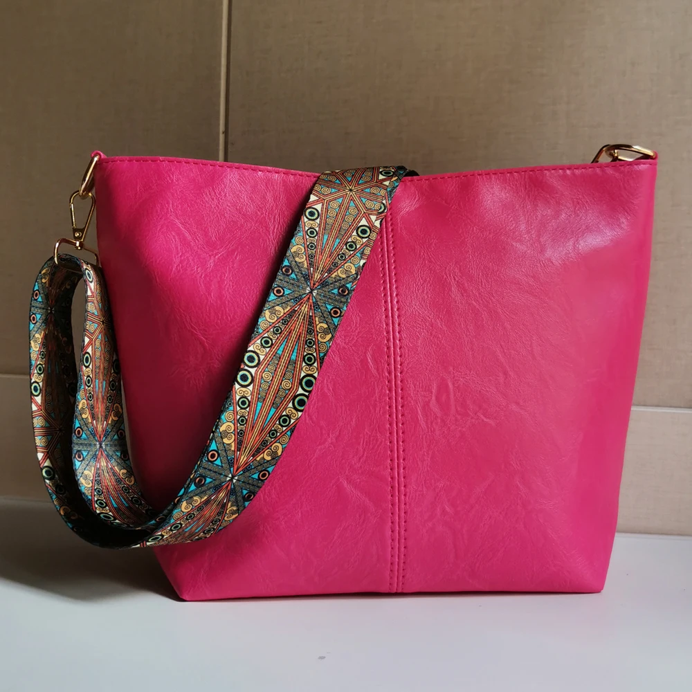 Modische Umhängetasche mit breitem Schultergurt, Retro-Umhängetasche für Damen aus PU-Leder, lässige Beuteltasche – Detail 12