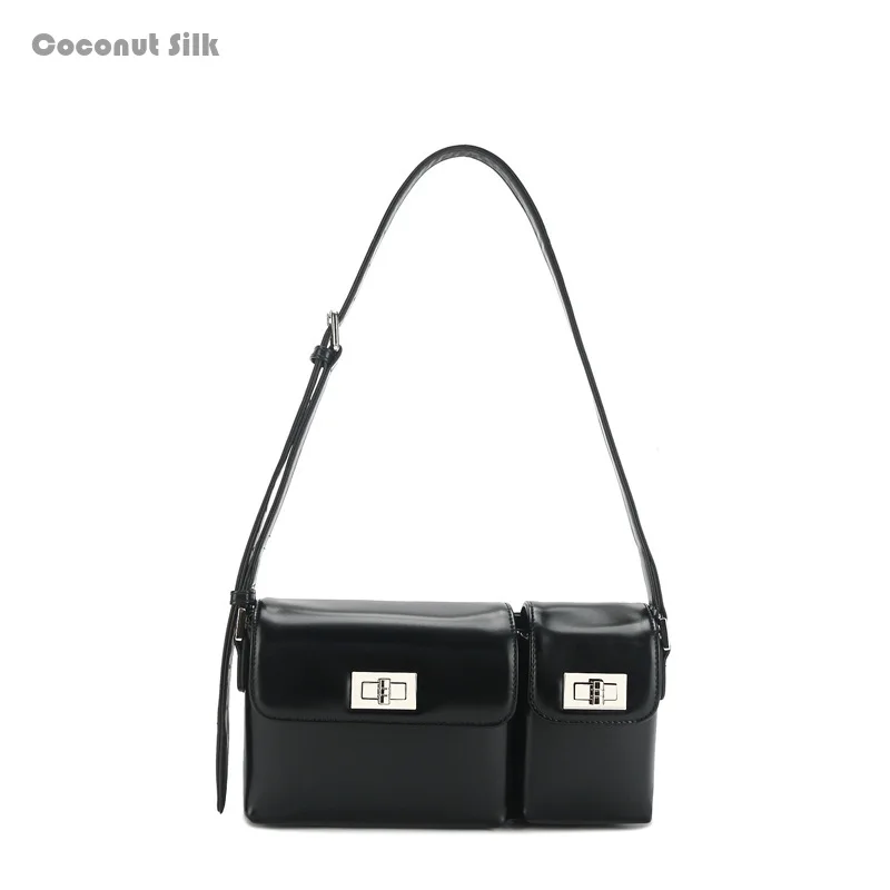 

CoCoS 2024 Summer New Internet Celebrity Same Shoulder Bag Bright and Elegant High end Underarm Bag Handbag