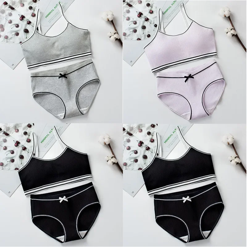 

4Sets Girls Bras Set Teenage Training Bra Underwear Set Cotton Lingerie Puberty Bra Panties Set Underwear Children Brassiere