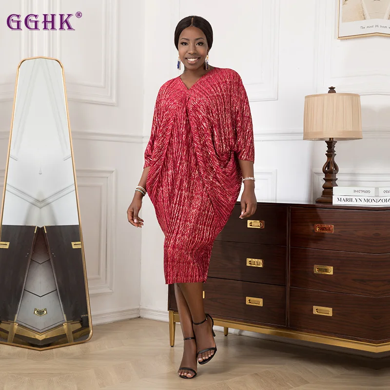 

GGHK Miyake Pleated Bat Sleeve Dress 2023 New Fashionable Fashionable Loose Big Yards V-neck Mid-length Dresses