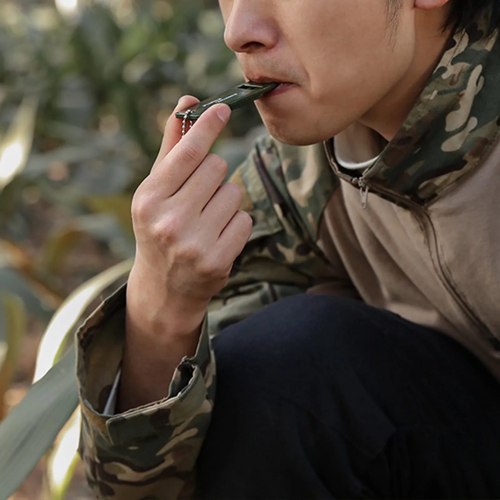 Outdoor Survival Whistles Triple Frequency Life-saving Whistle For Camping Outing Fishing Earthquake Wild Survival